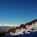 Near Lift 4 Vallees *