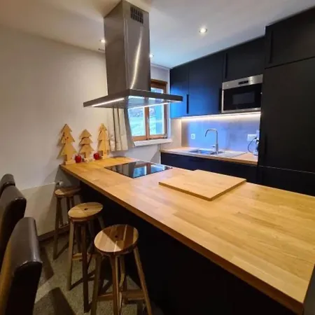 Daire With Modern Furniture